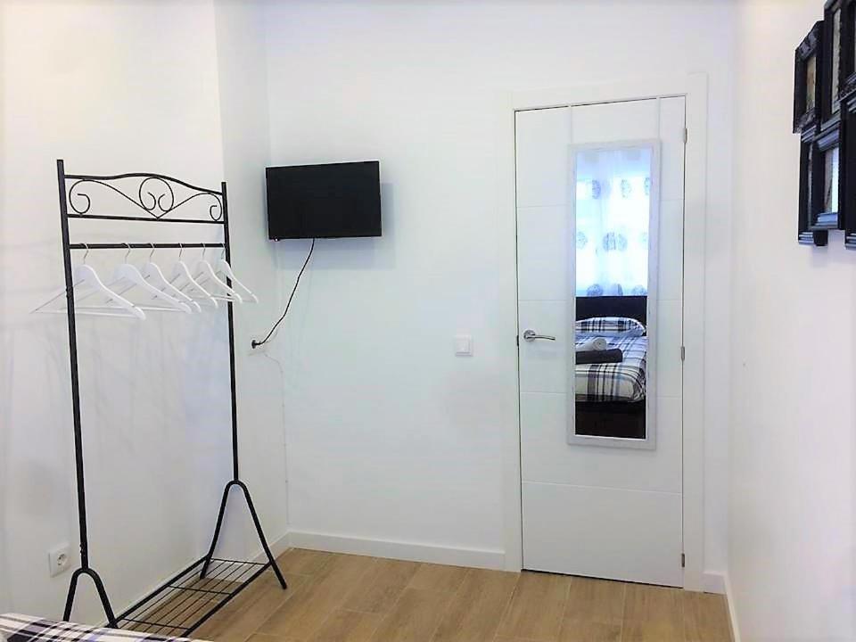Cozy 3 Bed Apartment In The Heart Of 알리칸테 외부 사진
